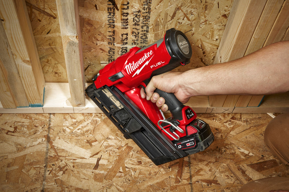 Гвоздезабиватель/Нейлер MILWAUKEE M18 FFN-502С 4933471404