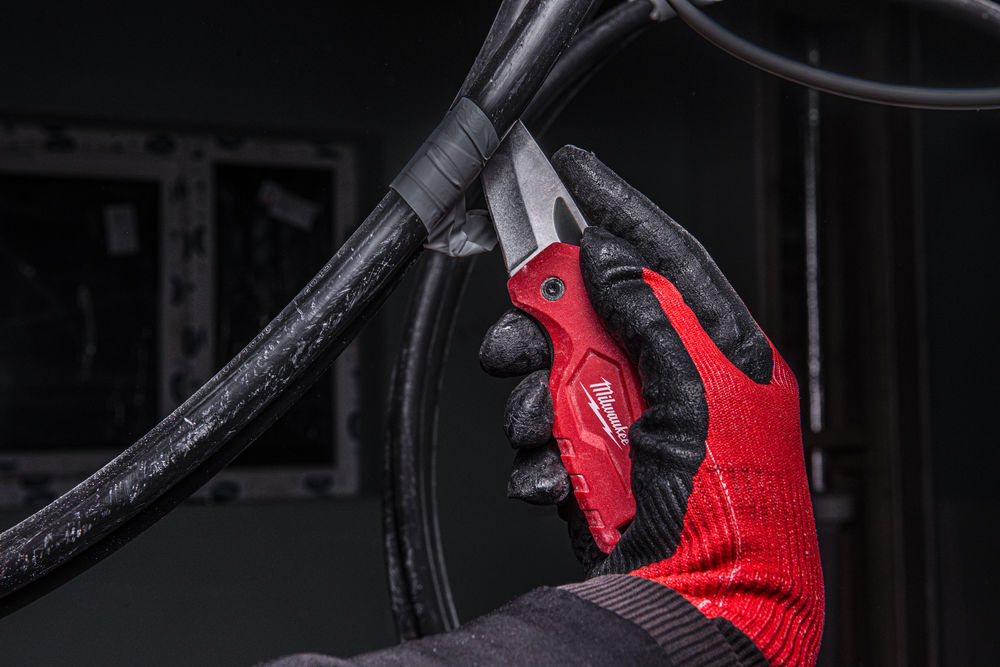 Нож складной компактный MILWAUKEE 4932478560