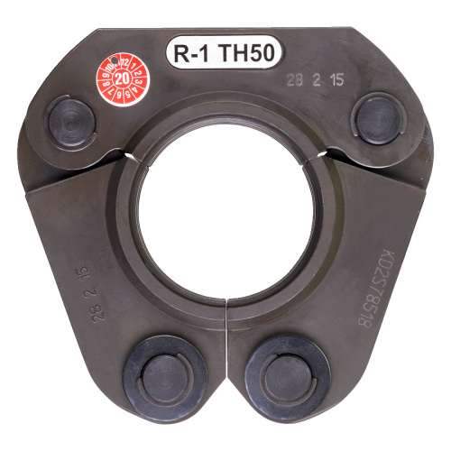 TH Jaws (J18)4932430289--Hero_1_HiRes.jpg